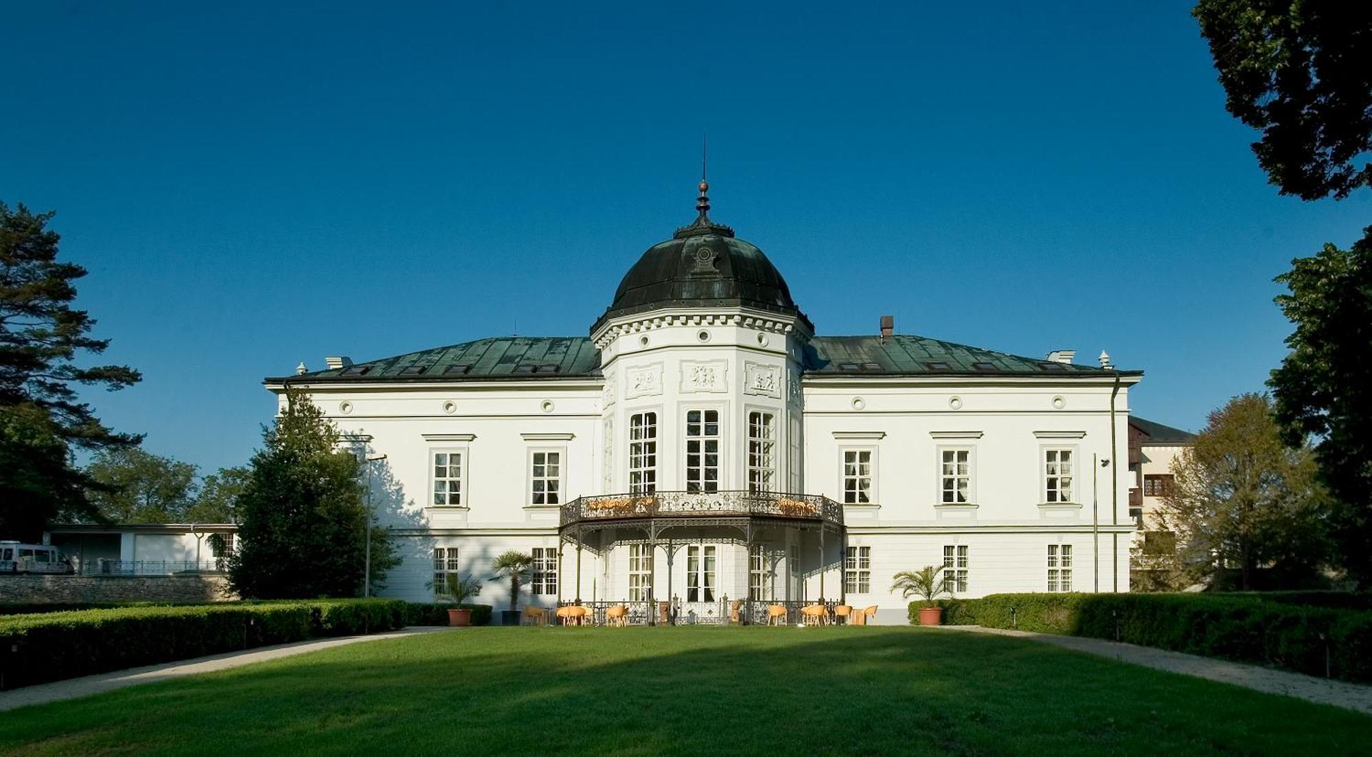 Park Hotel Tartuf Beladice Экстерьер фото
